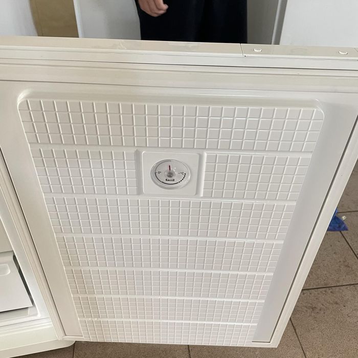 Морозильна камера Bosch морозілка