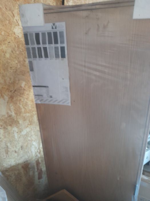 Portas interiores sem aduelas e acessorioss