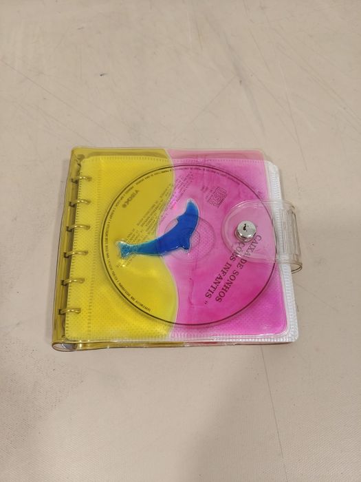 Estojo/ Porta CDs com argolas - capacidade para 24 CDs