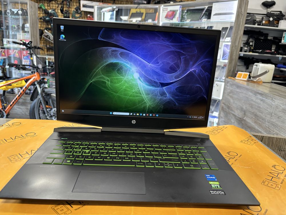 Laptop HP Pavilion 17-CD2510NW i5/12GB/512GB SSD/RTX3050/144Hz.