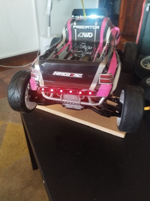 Carrinho RC elétrico
