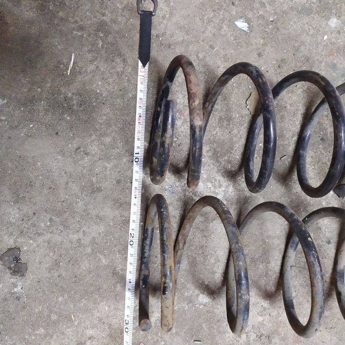 Пружини Ford Sierra передні бу