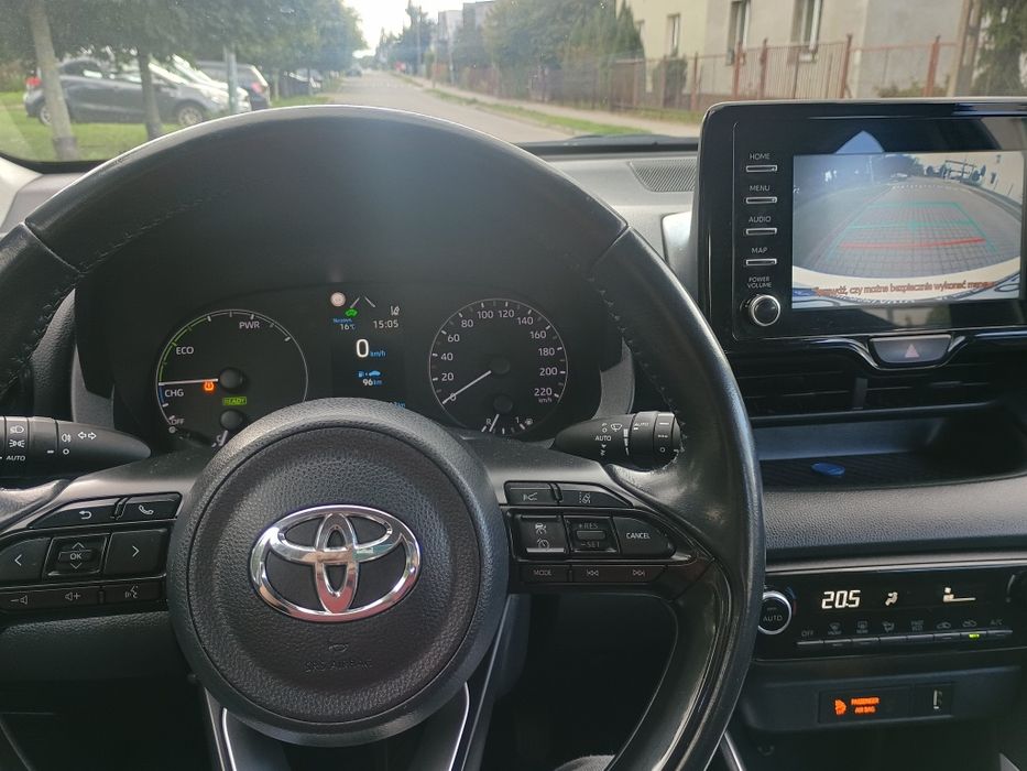Toyota Yaris 4 hybryda automat