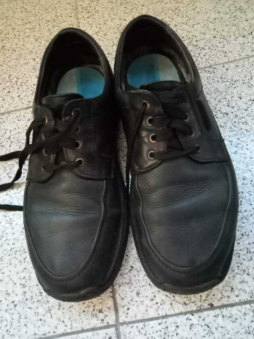 Sapatos de homem 44