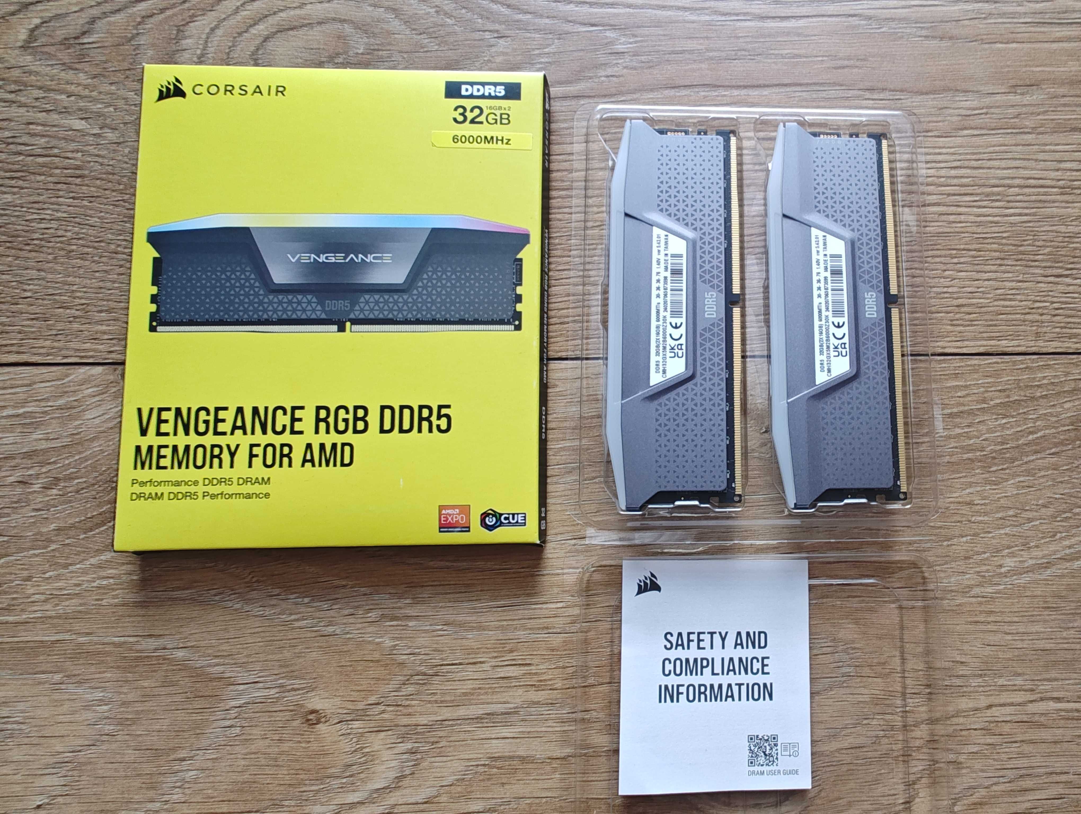 Pamięć RAM DDR5 Corsair VENGEANCE RGB 32 GB CMH32GX5M2B6000Z30K