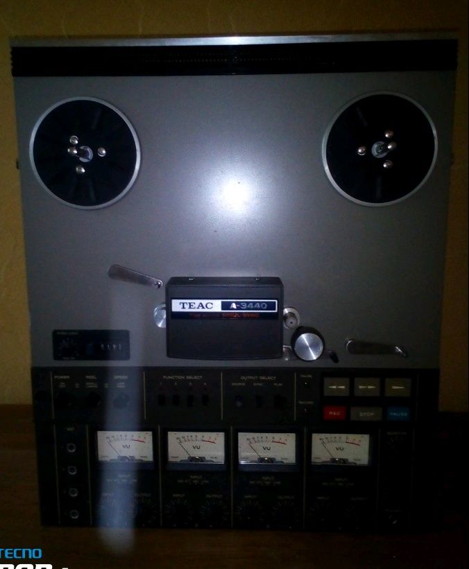 Бабінний магнітофон TEAC A-3440