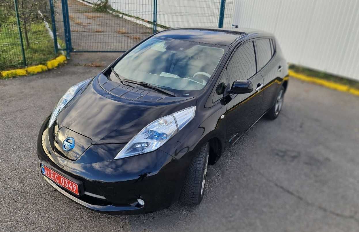 NISSAN Leaf електрокар