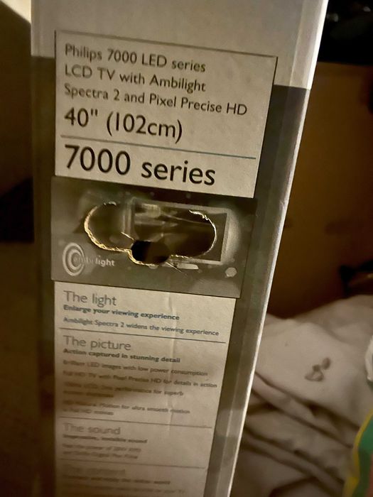Telewizor Philips 40 cali Ambilight Full HD 40PFL7605H/12