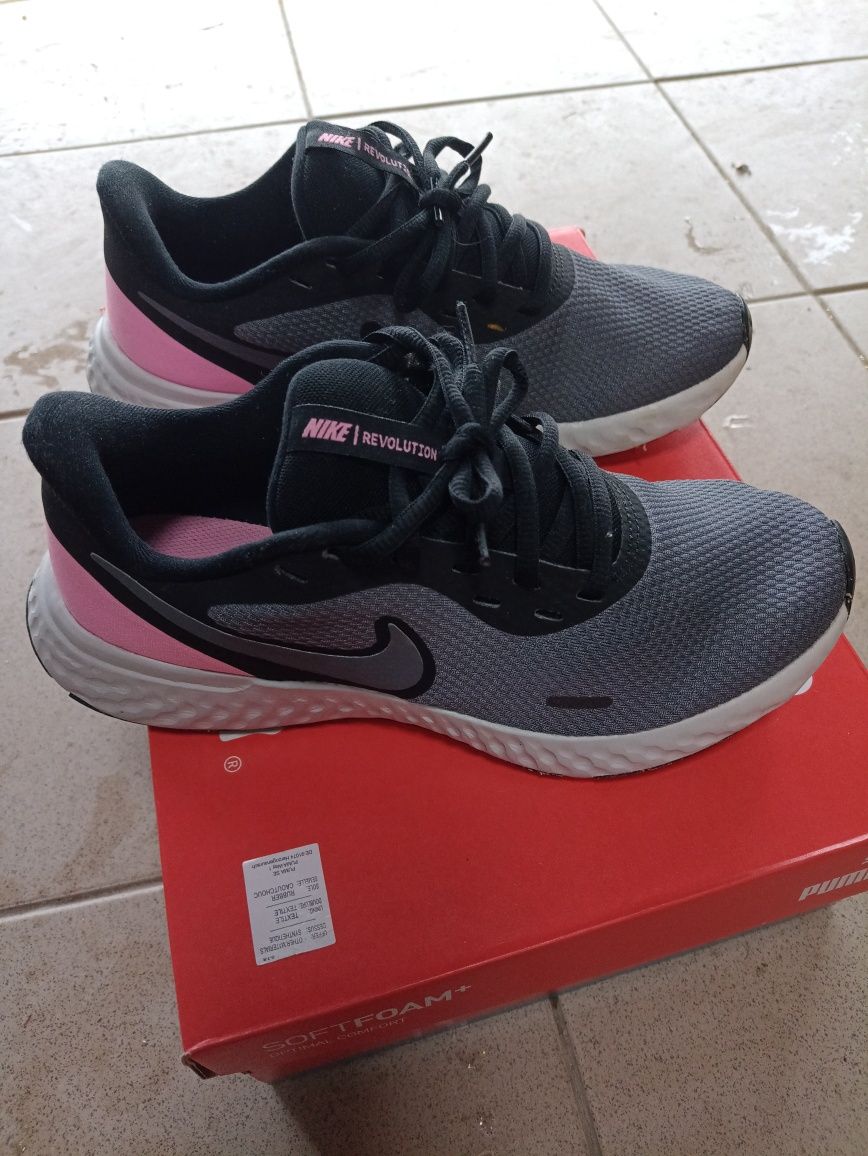 Buty sportowe damskie Nike
