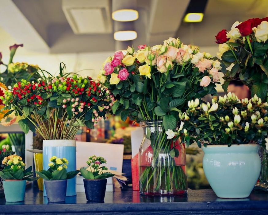 Продам готовий бізнес магазин квітів у кривому розі.