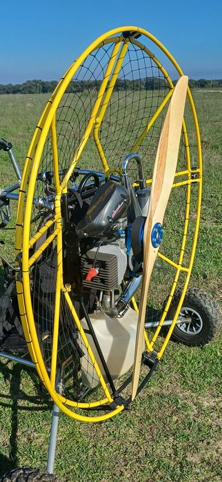 Paramotor/Paratrike: Motor Minari como novo + trike + reboque