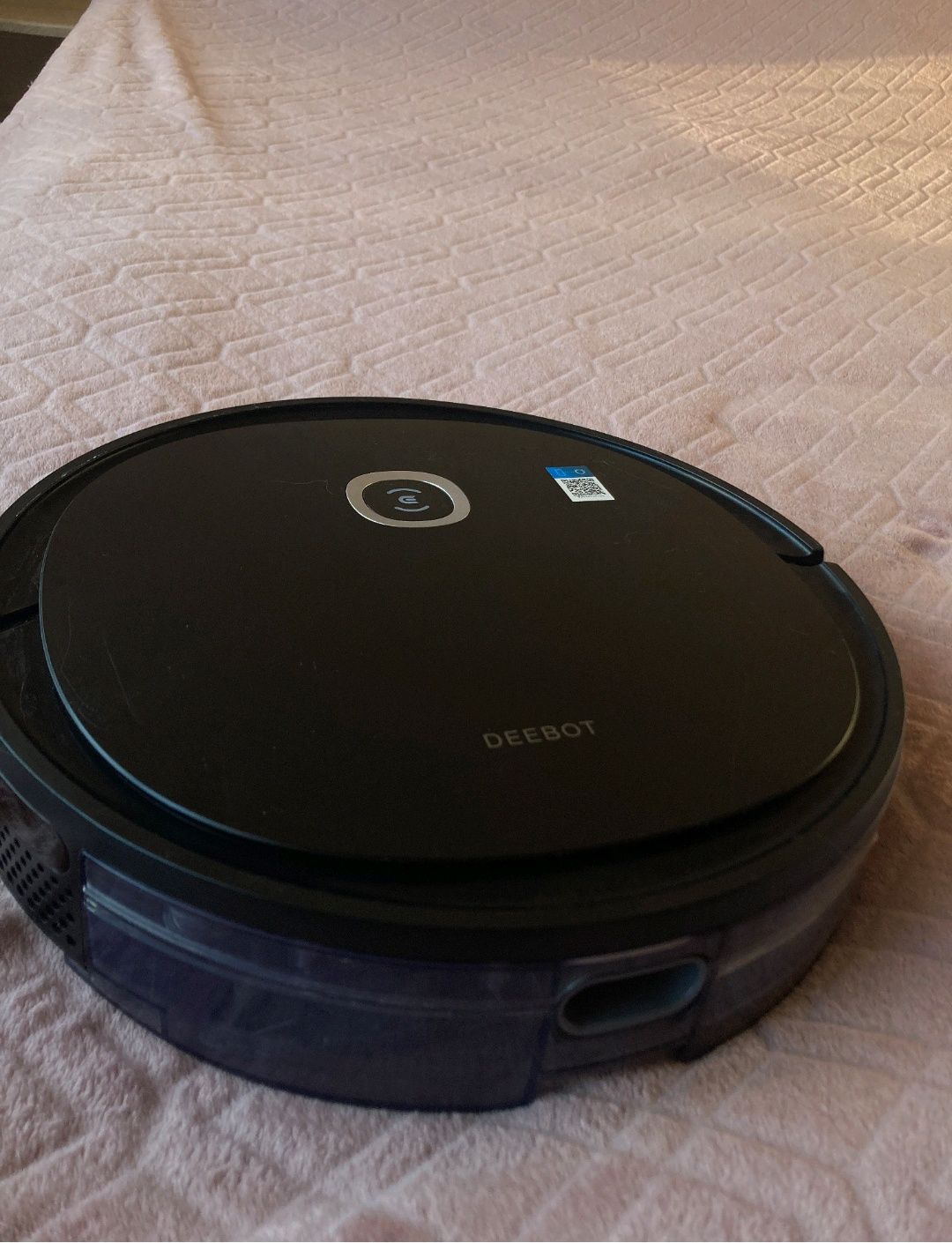 Робот пылесос Deebot с влажной уборкой