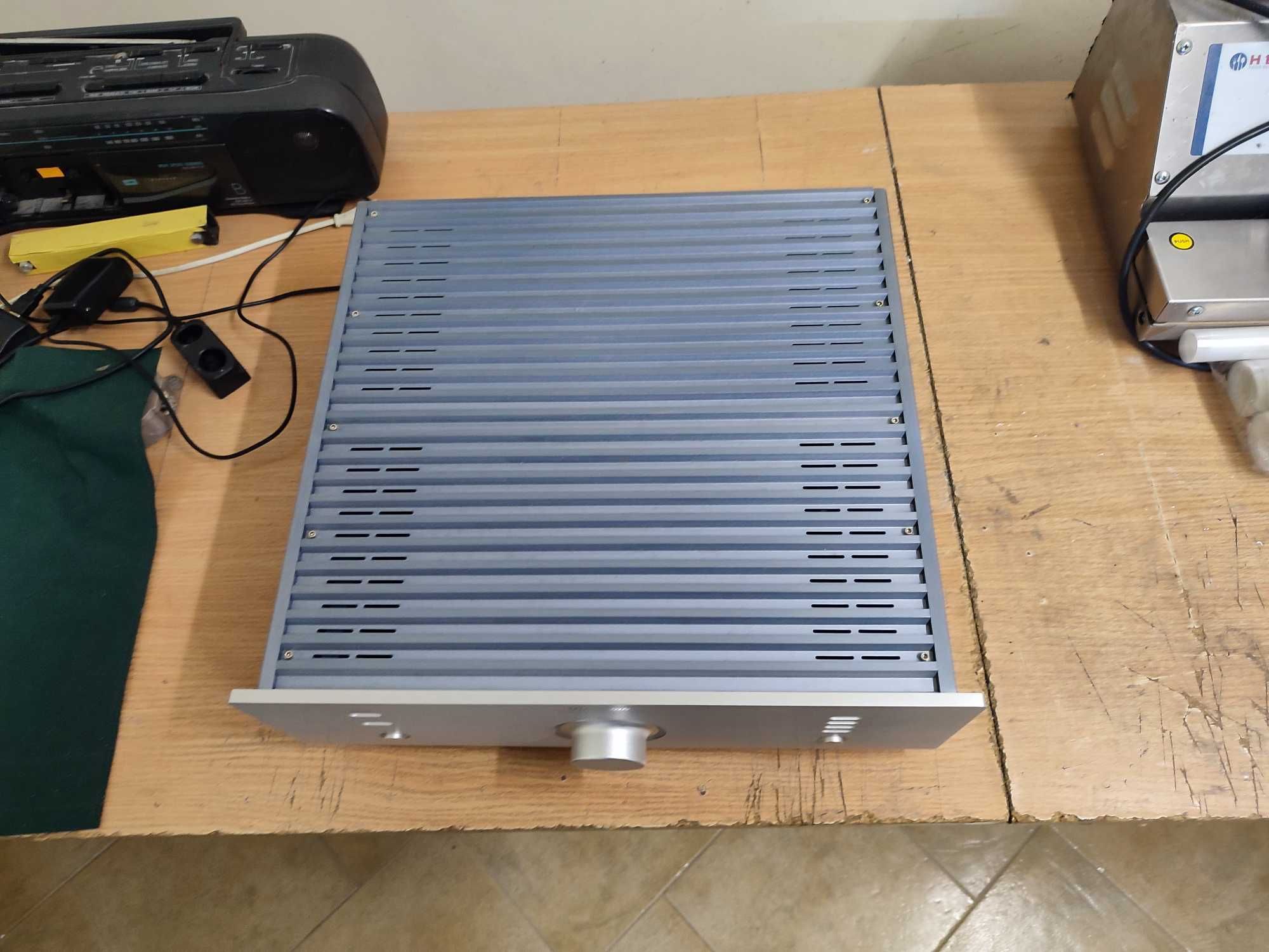 Wzmacniacz hybrydowy Xindak XA6200 Philips JAN NOS