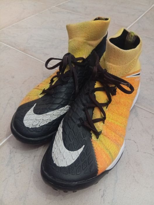Chuteiras Nike Hypervenom