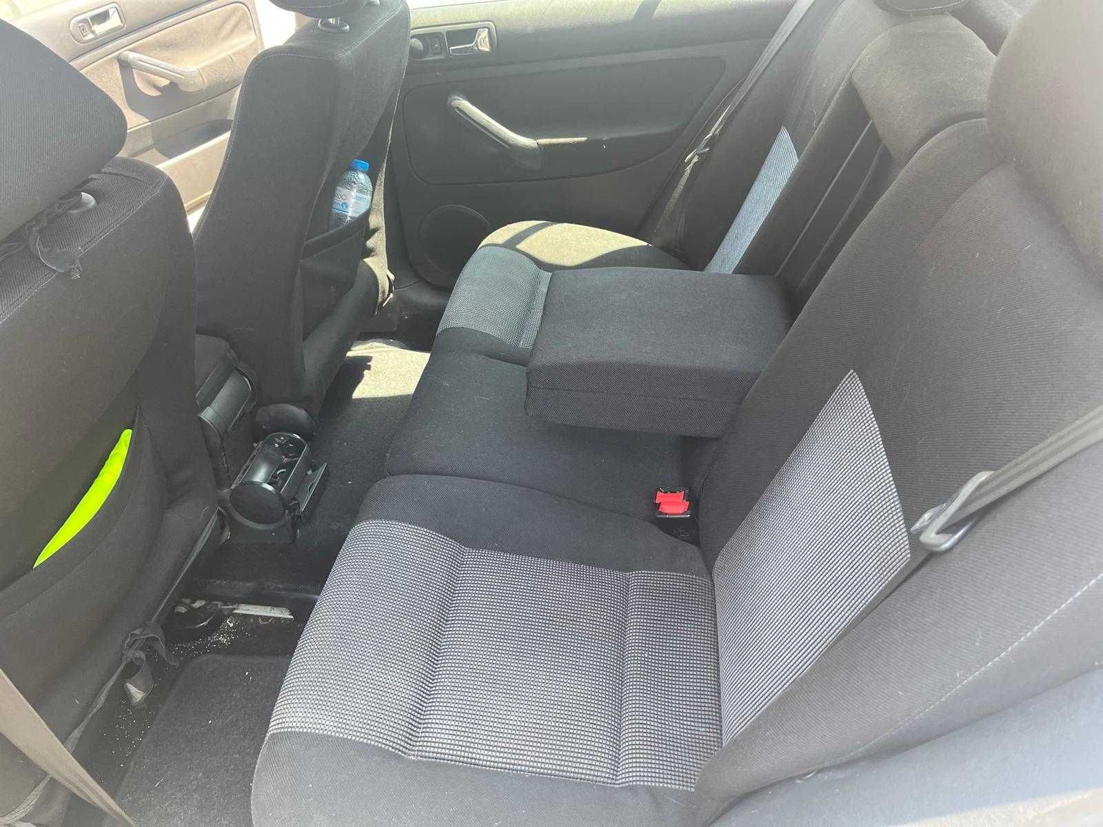 Volkswagen Golf 1.6