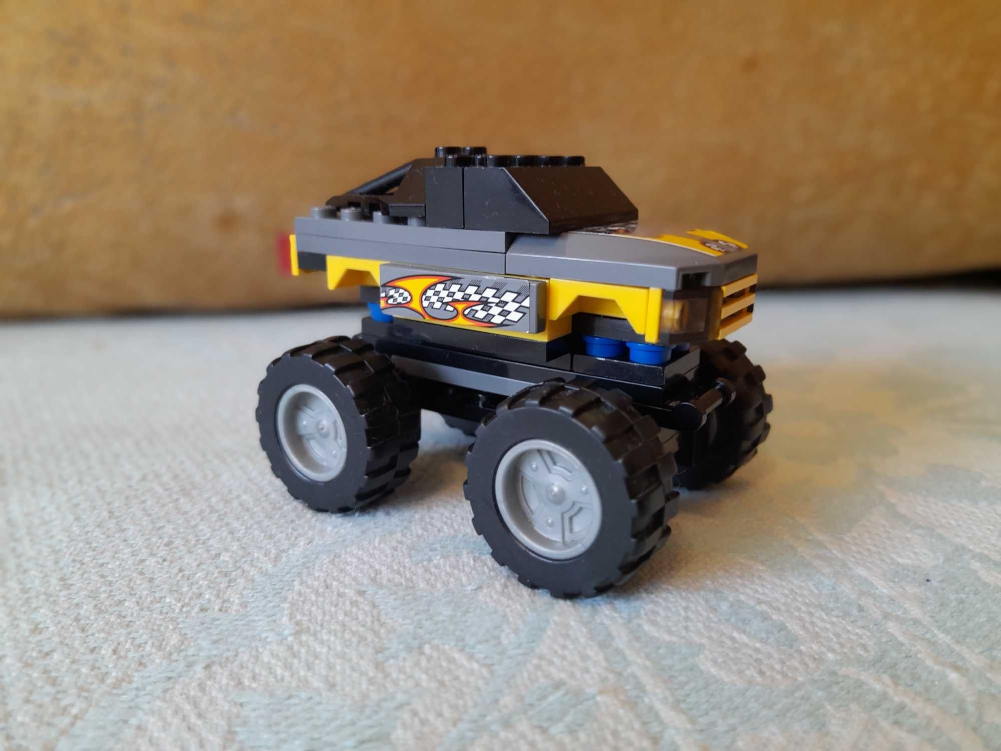 Конструктор ЛЕГО "RACERS" ("Гонщики") Night Crusher - 3 автомобиля