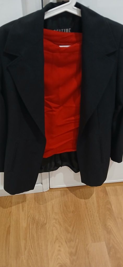Blazer preto comprido c saia 20 euros