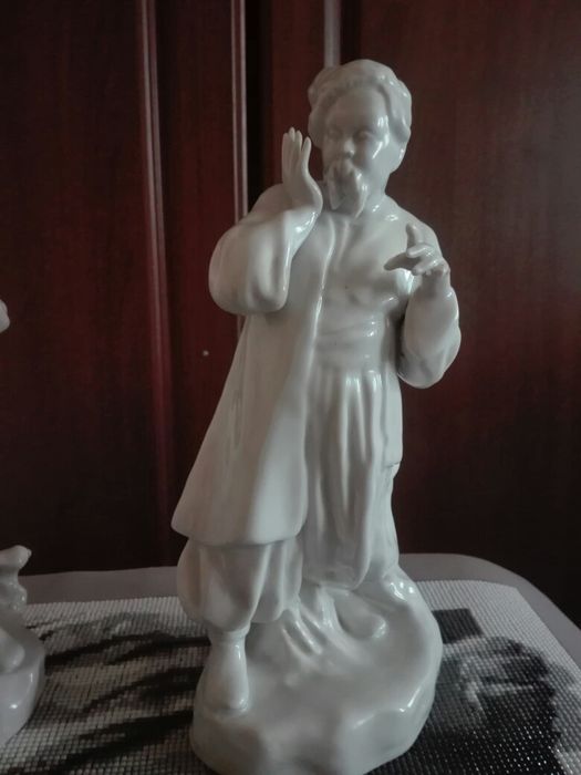 Статуетки Карася і Одарки СССР