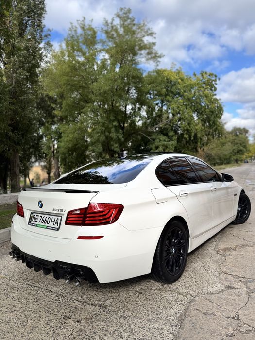 Продам .BMW 5 Series F10 (FL)