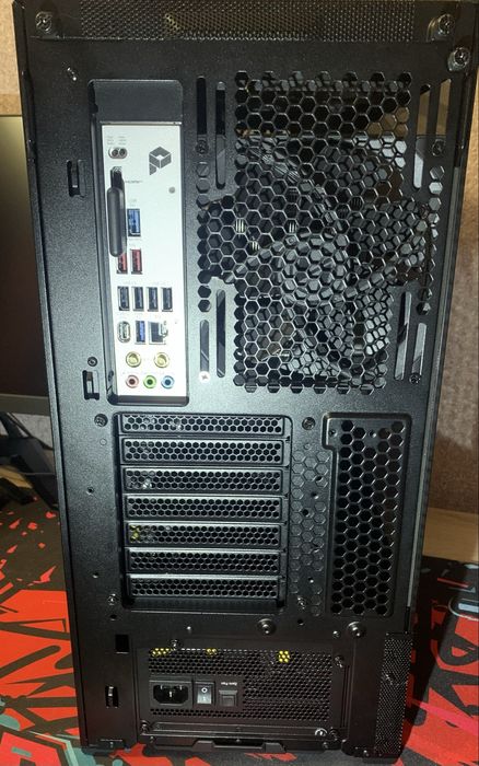 Продам комʼютер АМ5 DDR5 БЕЗ відеокарти, на повній гарантії!