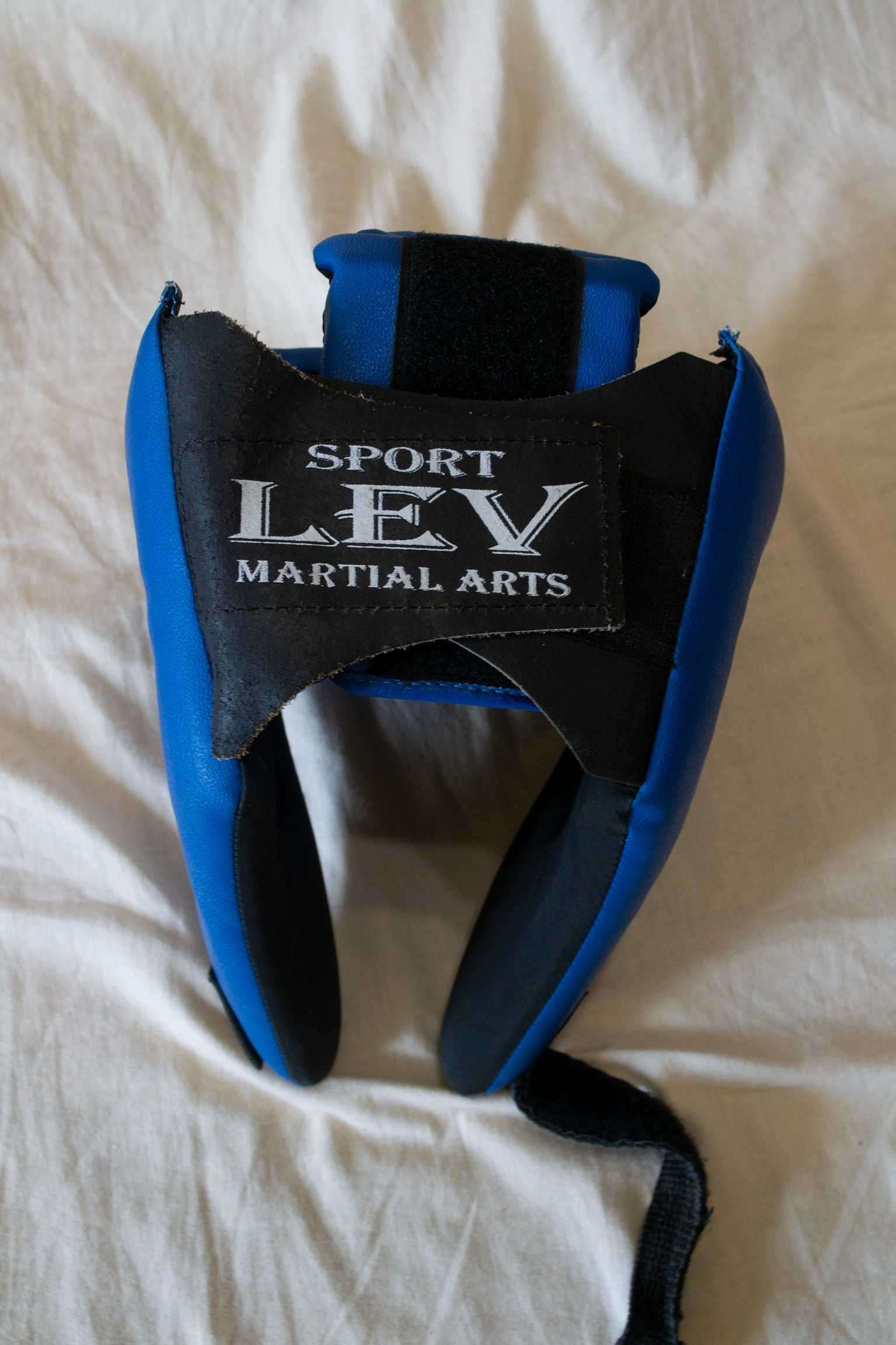 боксерские шлем, защита ног кикбоксинг