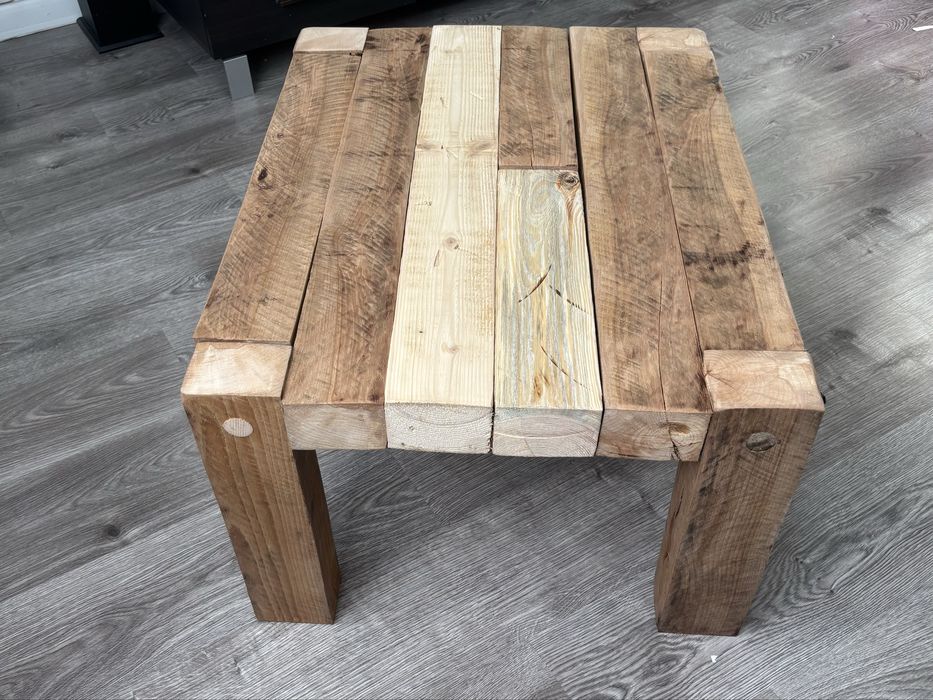 Stolik kawowy / stare drewno / stare belki