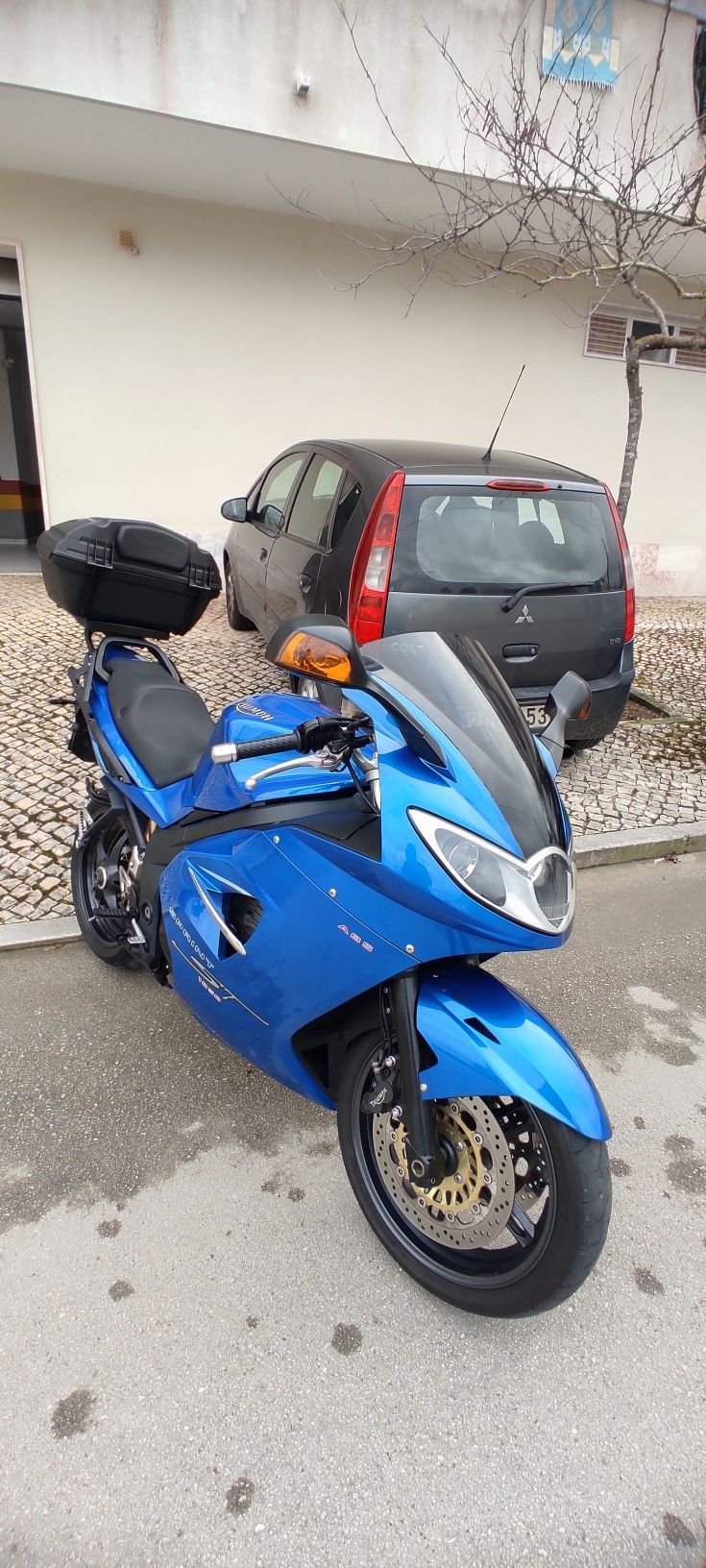 Triumph Sprint ST 1050