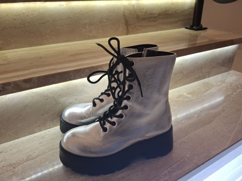 Trapery srebrne Bershka rozm37
