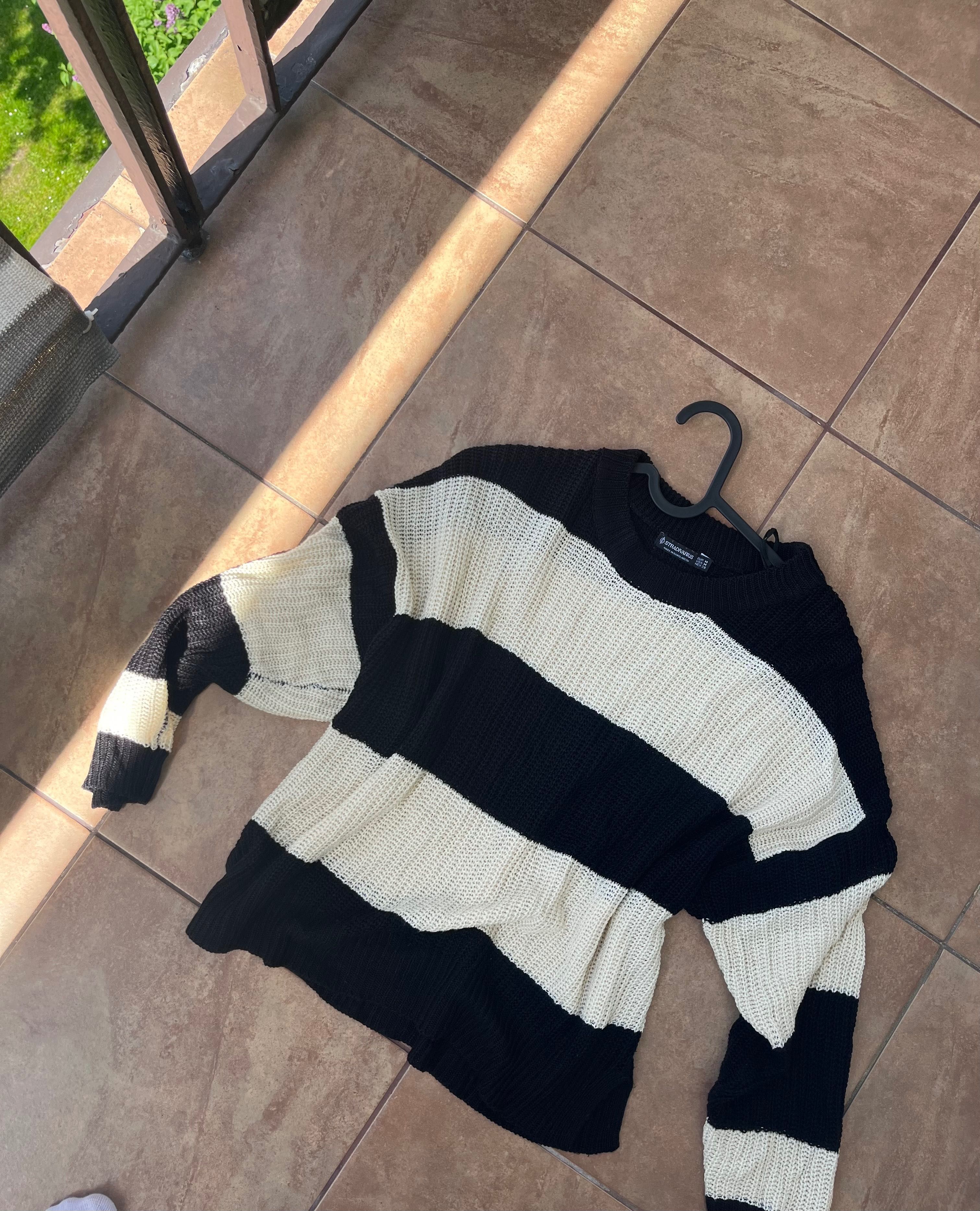 Sweter Stradivarius M paski