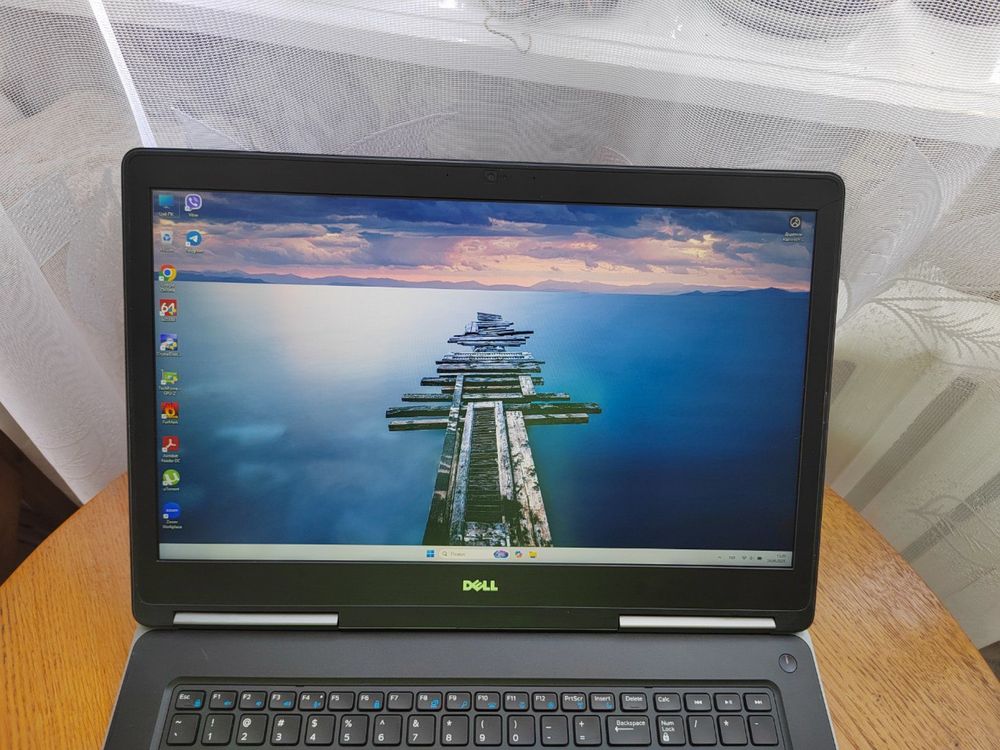 Dell Precision 7710 - 17.3 FullHD/I7-6820HQ/M4000M/16/512