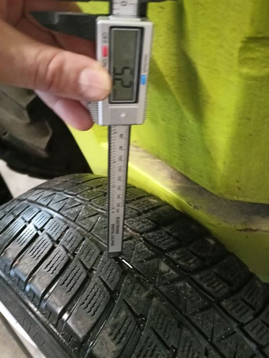 Alufelgi R17, 5/114.3 wraz z oponami zimowymi