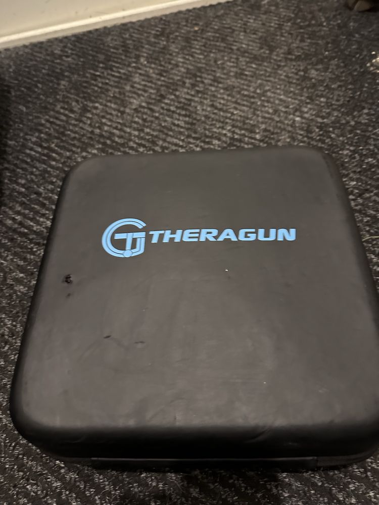 Theragun G2 Pro masazer
