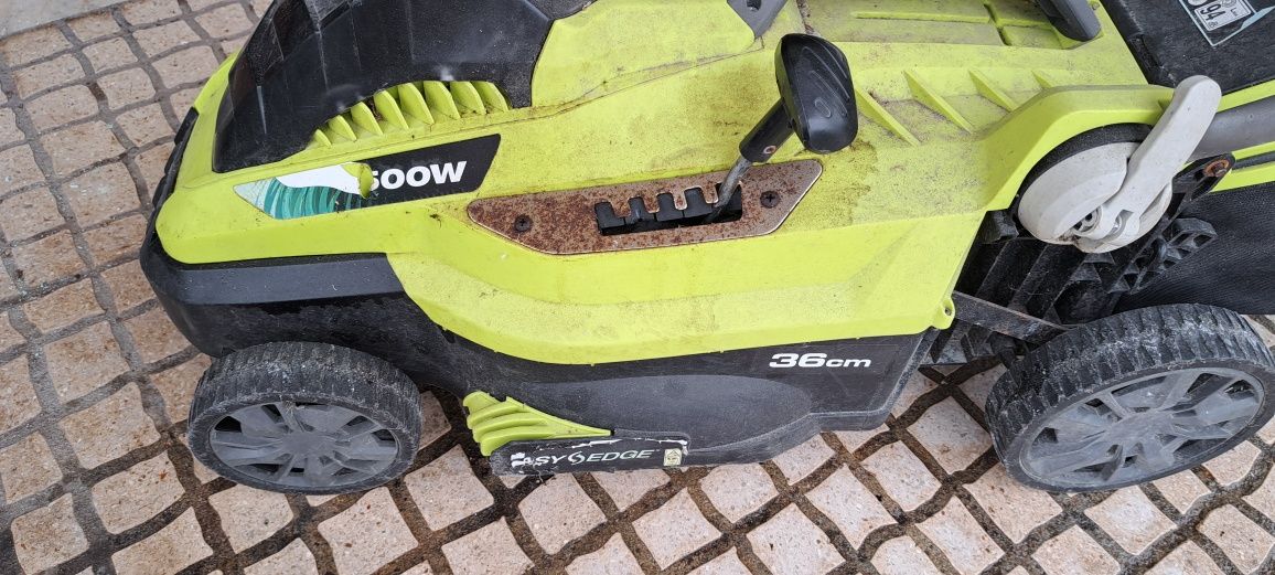 Corta-relva Ryobi RLM15E36H 1500w