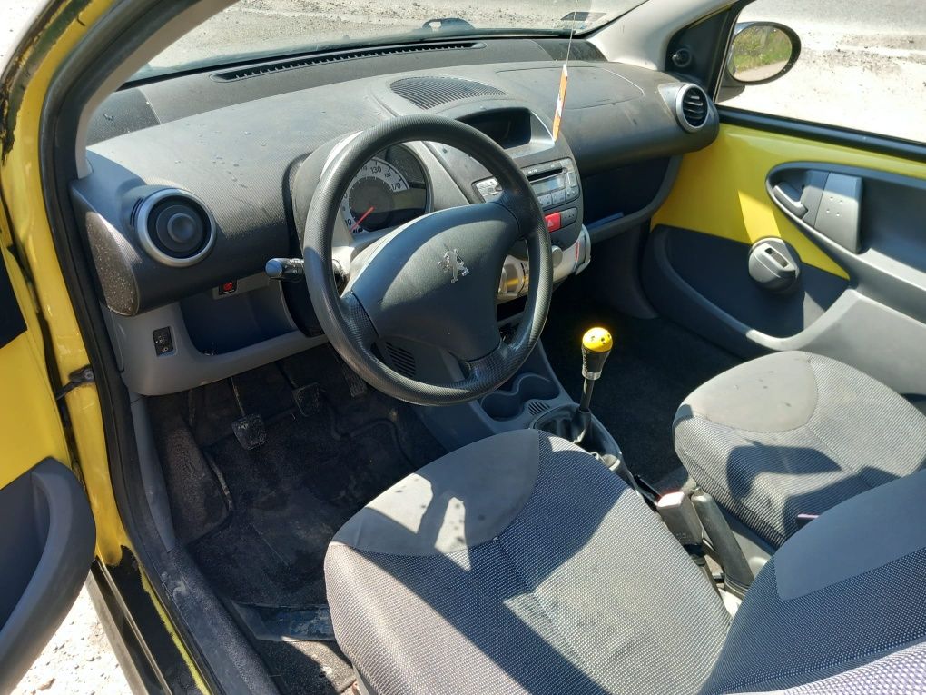 Sprzedam Peugeot 107