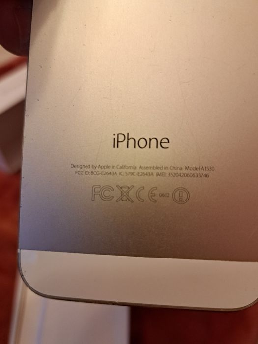 Продам Айфон 5s и Айпад 16ГБ.