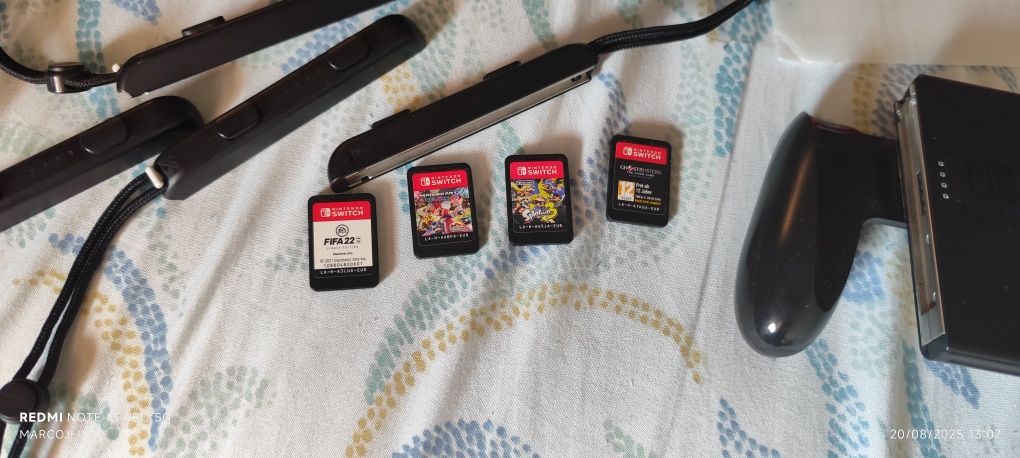 Nintendo Switch com 11 jogos e extras