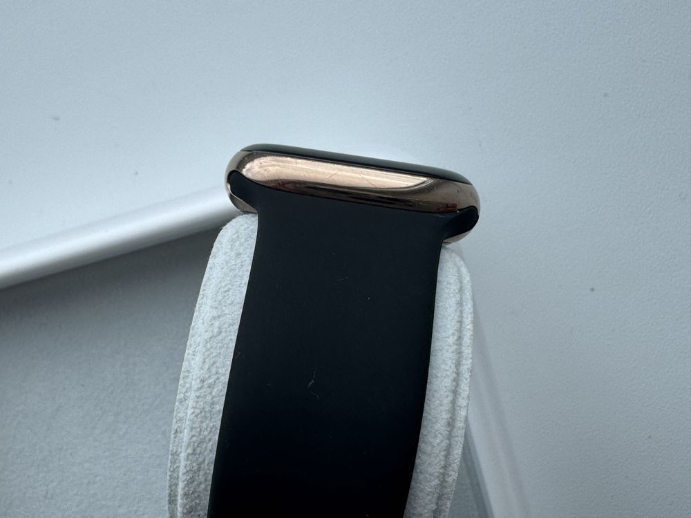 Apple Watch 5 40mm Stainless Steel Gold