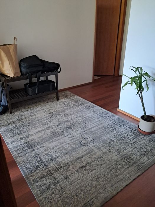Carpete 1.40m x 2m como nova