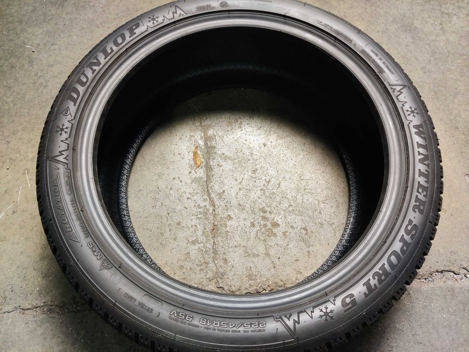 R18 225/45 зимові шини в ідеалі Dunlop WinterSport5