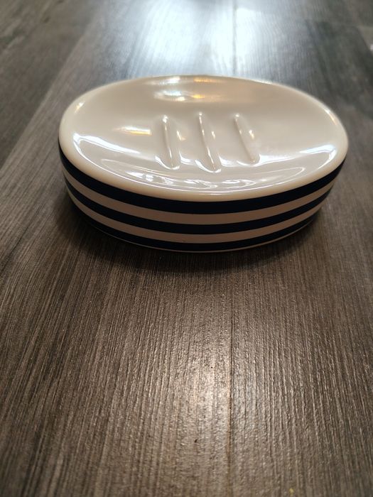 Mydelniczka ceramiczna