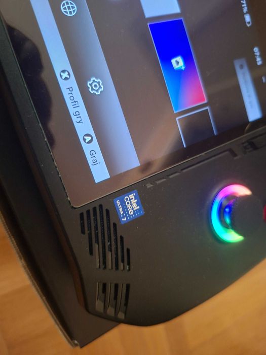 Konsola Msi claw ultra 7  zamienię