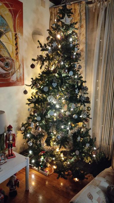 Arvore Natal c/2mts de largura, estrutura em ferro e braç