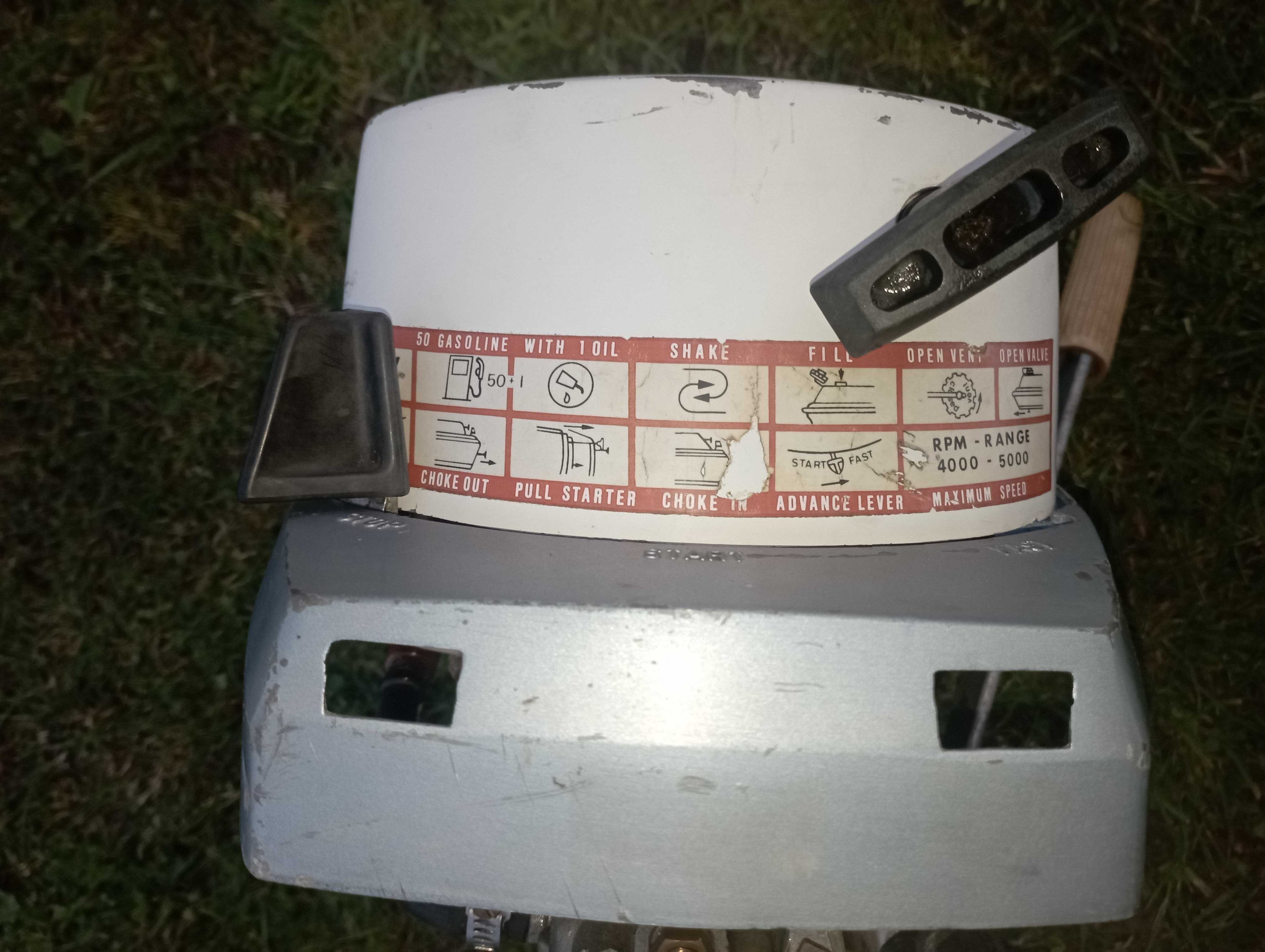 Silnik zaburtowy evinrude Johnson 4