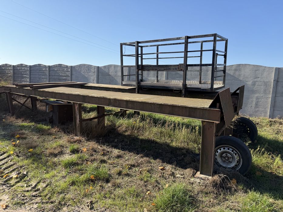 Rampa warsztatowa  załadowacza rozladowcza  Najazd