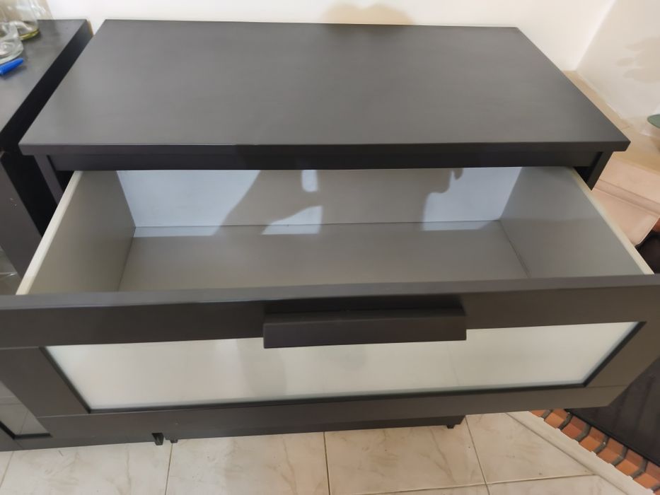 Cómoda com 3 gavetas