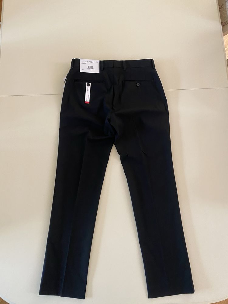 Костюм чоловічий Calvin Klein M р. Slim fit.