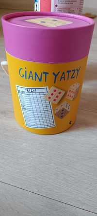 Giant yatzy        .