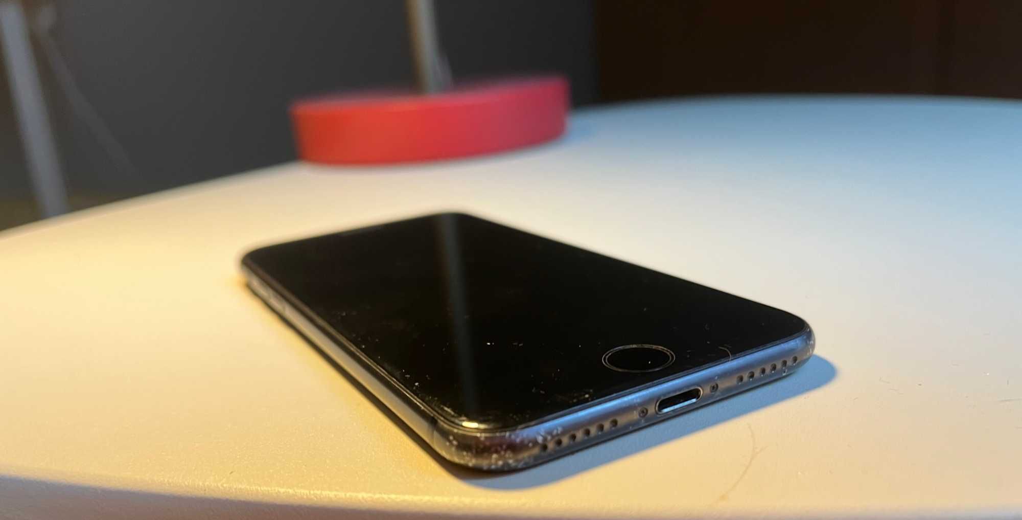 iPhone 8 64GB czarny