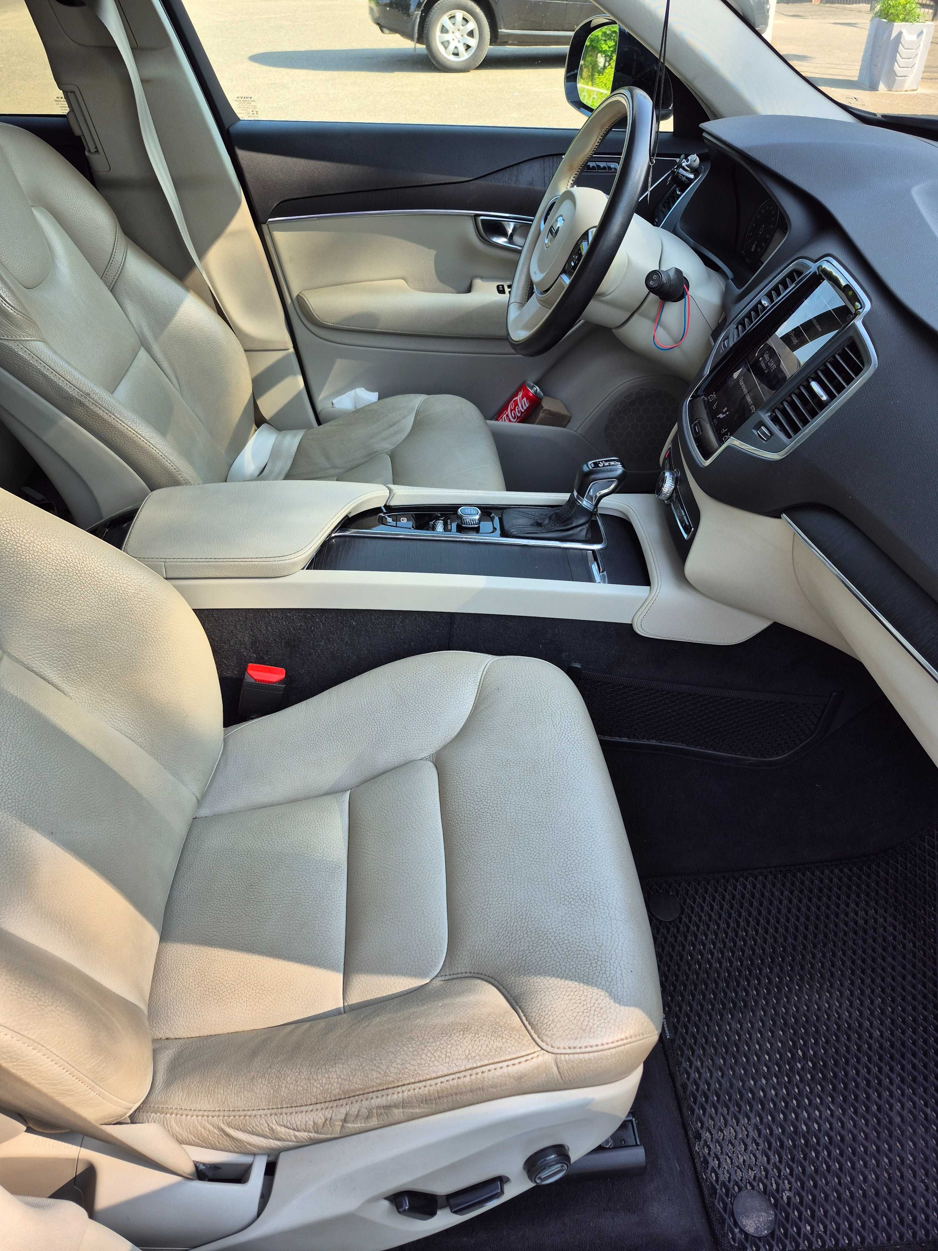 Продам Volvo xc 90 2020
