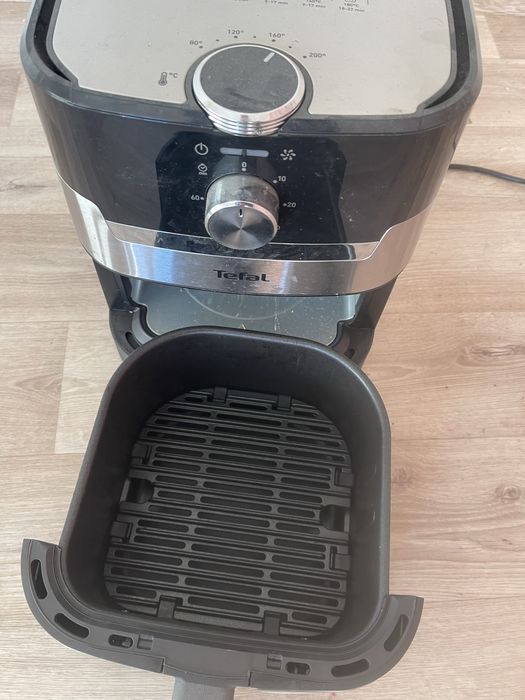 Продам мультипіч Tefal EY501D15